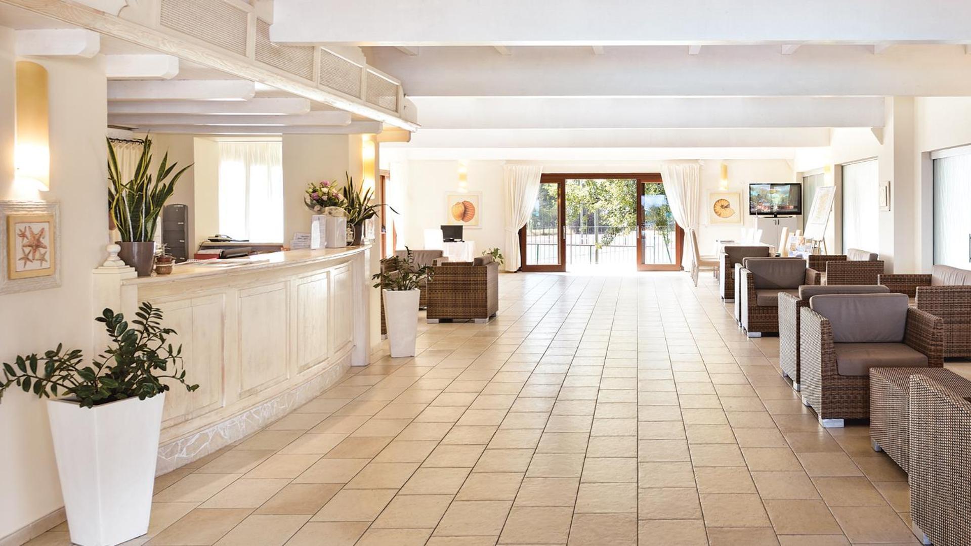 Futura Club Cala Fiorita Hotel Agrustos ภายนอก รูปภาพ