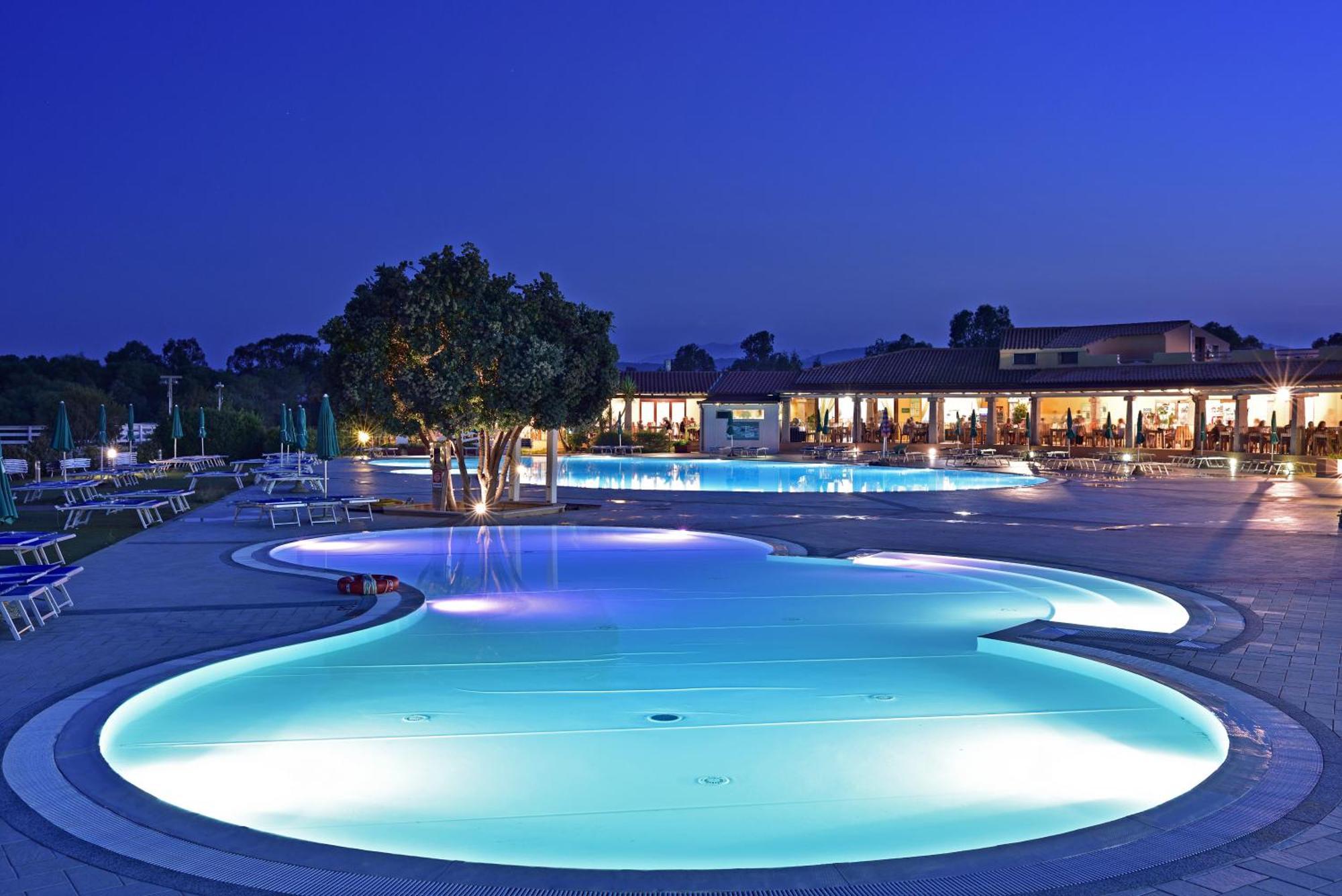 Futura Club Cala Fiorita Hotel Agrustos ภายนอก รูปภาพ